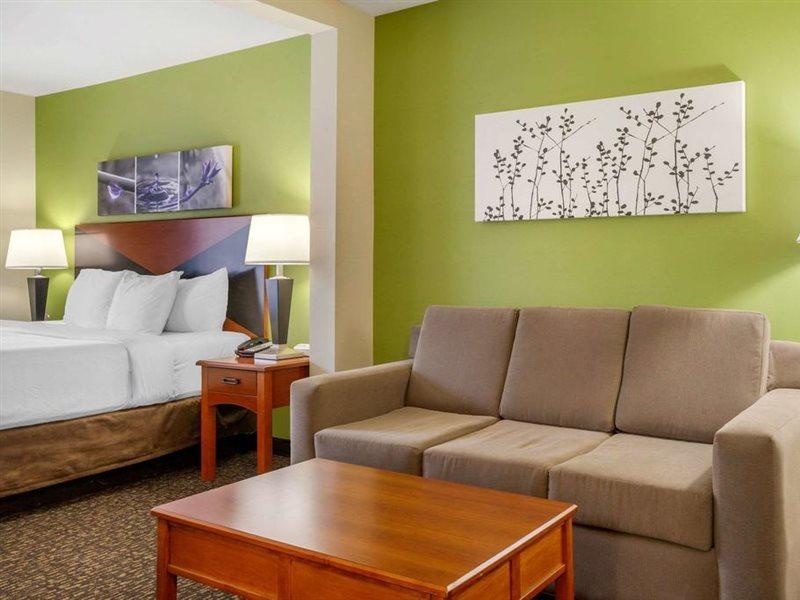 Sleep & Airport Hotel