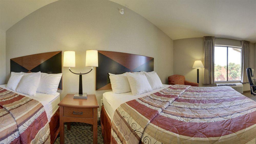 Sleep & Airport Hotel